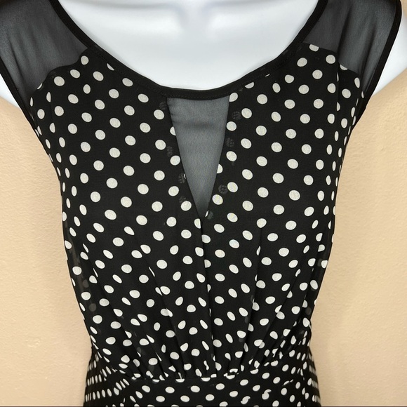 10 Enfocus Studio Black & White Polka Dot Sleeveless Dress Medium Cocktail Event - Picture 2 of 9